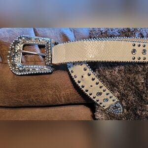 Studded rhinestone belt